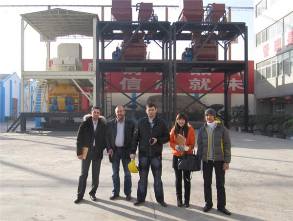 customers from Russia visited our factory