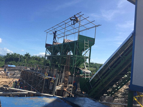 stationary concrete batching plant